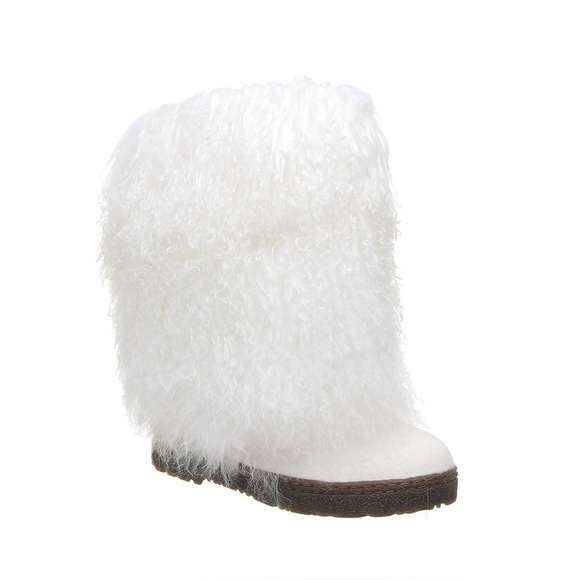 BEARPAW WOMEN'S BOETIS WHITE WOMEN'S BOOT NATURAL FUR